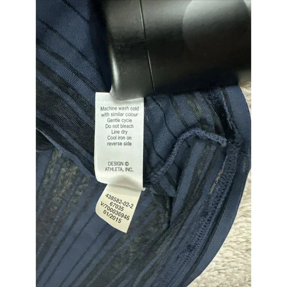 Athleta Vitality Tee Top T-Shirt Womens Large Blue Striped Semi-Sheer Athleisure - Picture 7 of 11